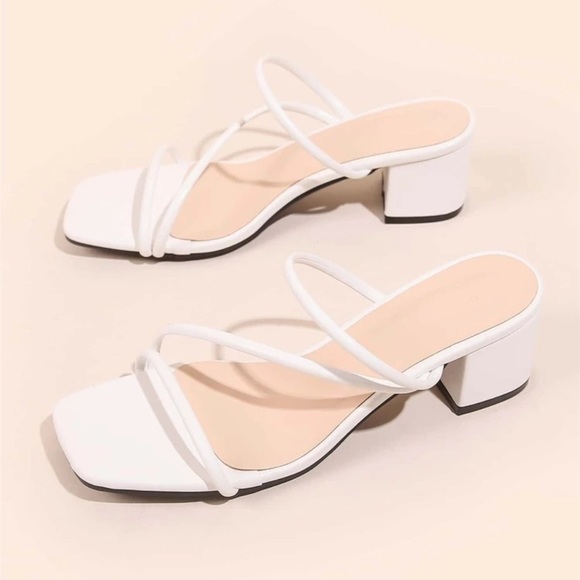 Shoes - Minimalist White Strappy Sandal